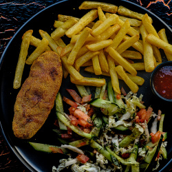 Šnicelis su skrudintom bulvytėm