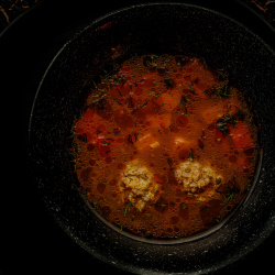 Frikadelių sriuba su daržovėmis